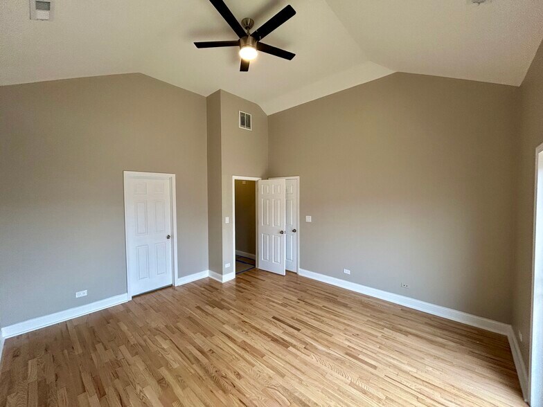 More Photos Of 5331 S Calumet Ave, Chicago Apartments For Sale