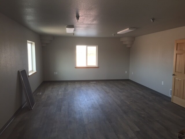 More Photos Of 3750 Hackathorn Ln, Gillette Warehouse For Sale