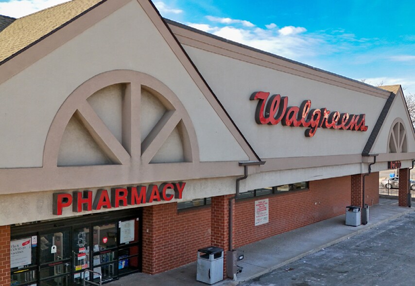 More Photos Of 4704 S Halsted St, Chicago Drugstore For Sale