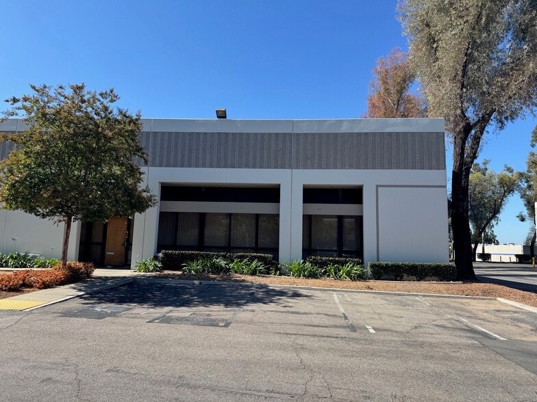 Primary Photo Of 950 W Central Ave, Brea Warehouse For Sale