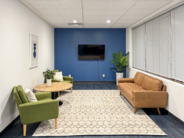 More Photos Of 280 Ann St NW, Grand Rapids Coworking Space