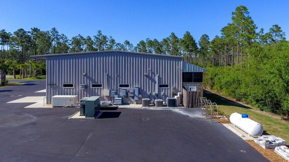 More Photos Of 17629 Cordova Pl, Panama City Beach Industrial For Sale