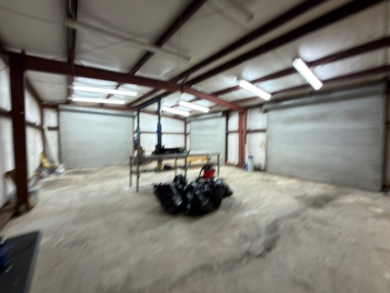 More Photos Of 4029 14th St, Pascagoula Auto Dealership For Lease