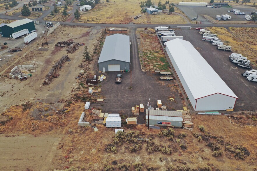 More Photos Of 14079 SW Commercial Loop Rd, Terrebonne Warehouse For Sale