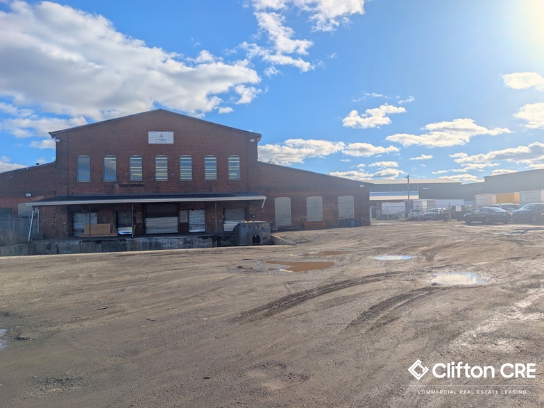 Primary Photo Of 5 Slater Dr, Elizabeth Warehouse For Sale