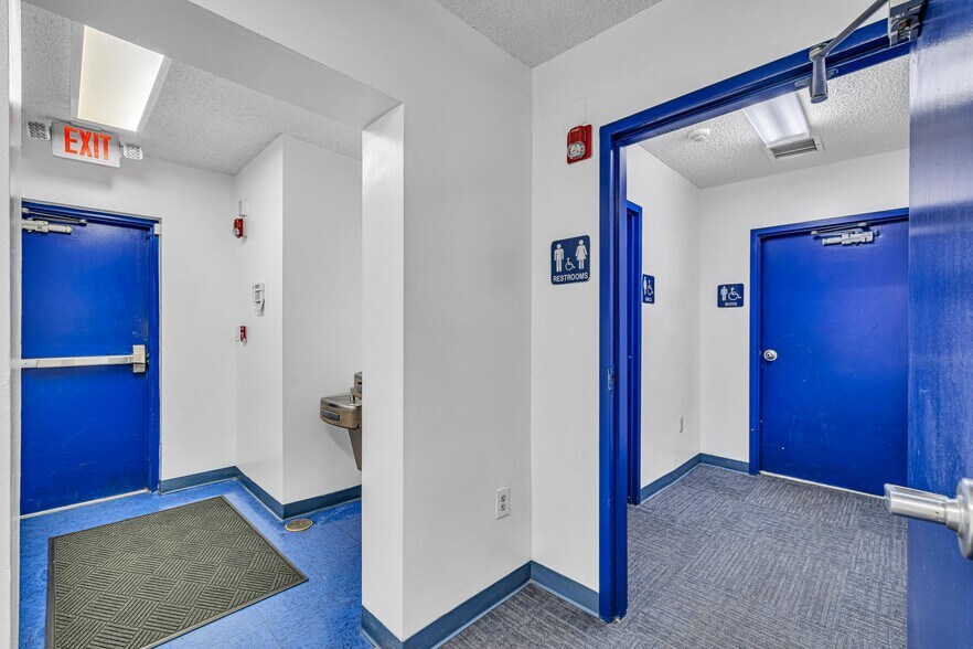 More Photos Of , Fort Lauderdale Office For Sale