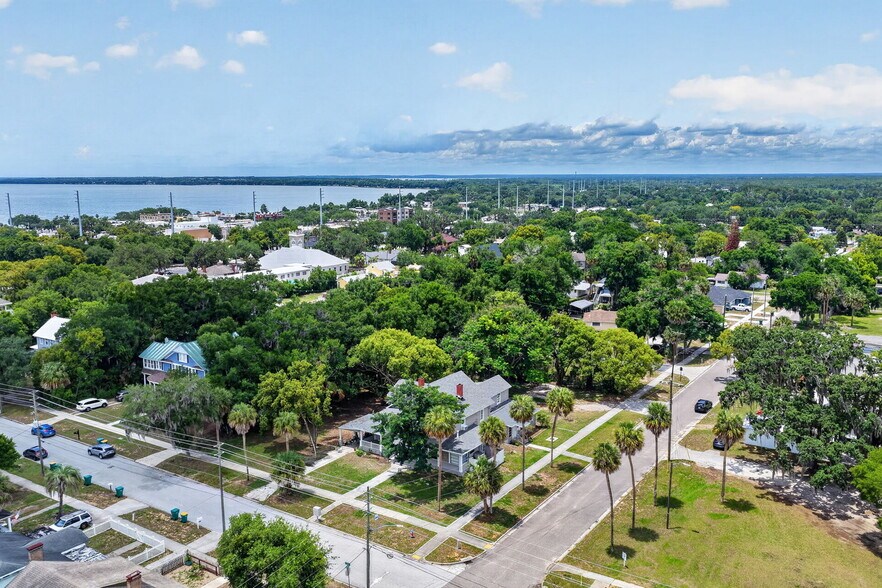 More Photos Of 527 E Lemon Ave, Eustis Apartments For Sale