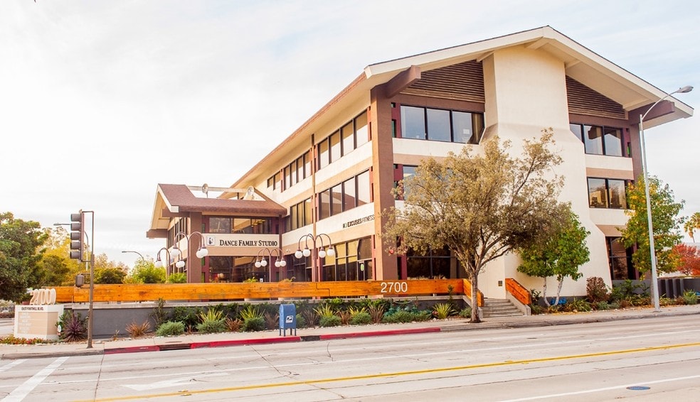 More Photos Of 2700 E Foothill Blvd, Pasadena Office For Lease