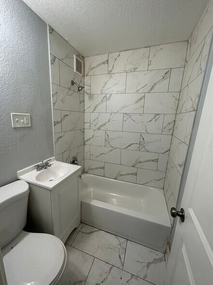More Photos Of 3502 Roberts Ave, Kansas City Apartments For Sale