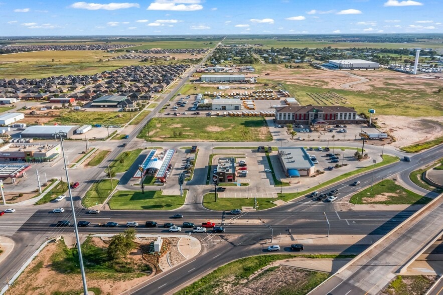 More Photos Of 7907 82nd St, Wolfforth Fast Food For Lease