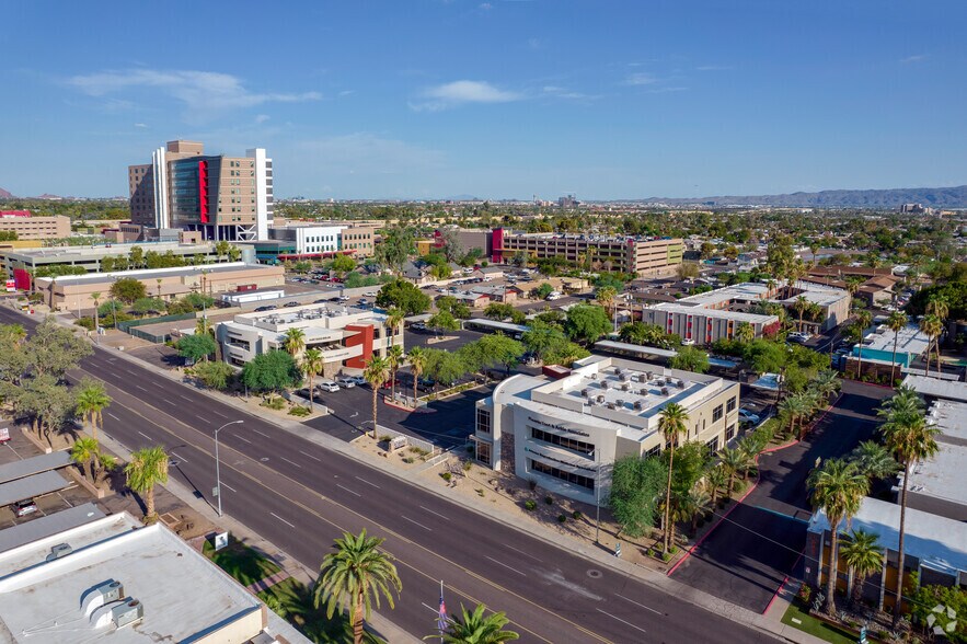 More Photos Of 1701 E Thomas Rd, Phoenix Office For Lease