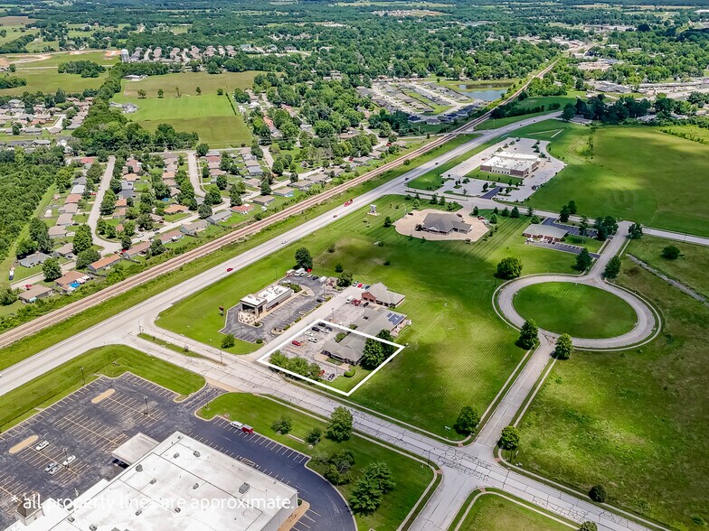 More Photos Of 820 S Illinois Ave, Republic Medical For Sale