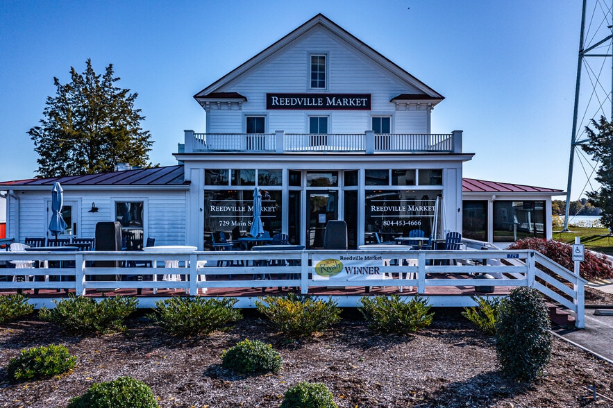 More Photos Of 729 Main St, Reedville Restaurant For Sale