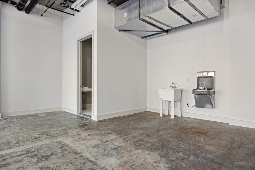 More Photos Of 2605 Snyder ave, Brooklyn Apartments For Lease