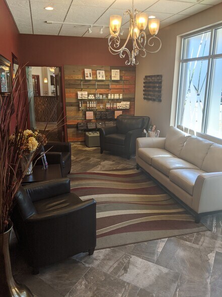 More Photos Of 26 Schroeder Ct, Madison General Retail For Lease