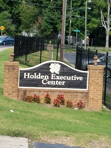 More Photos Of 1919 Boulevard St, Greensboro Office For Lease