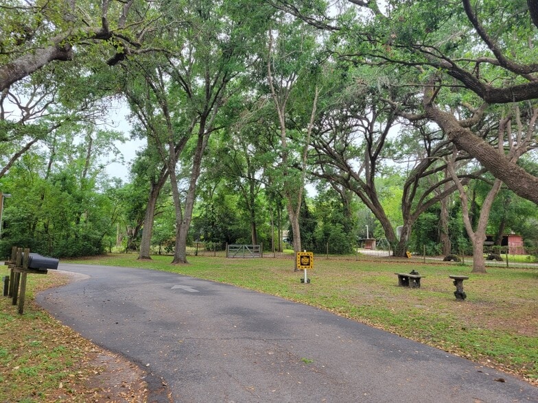 More Photos Of 4045-4049 Allen Rd, Zephyrhills Manufactured Housing Mobile Home Park For Sale