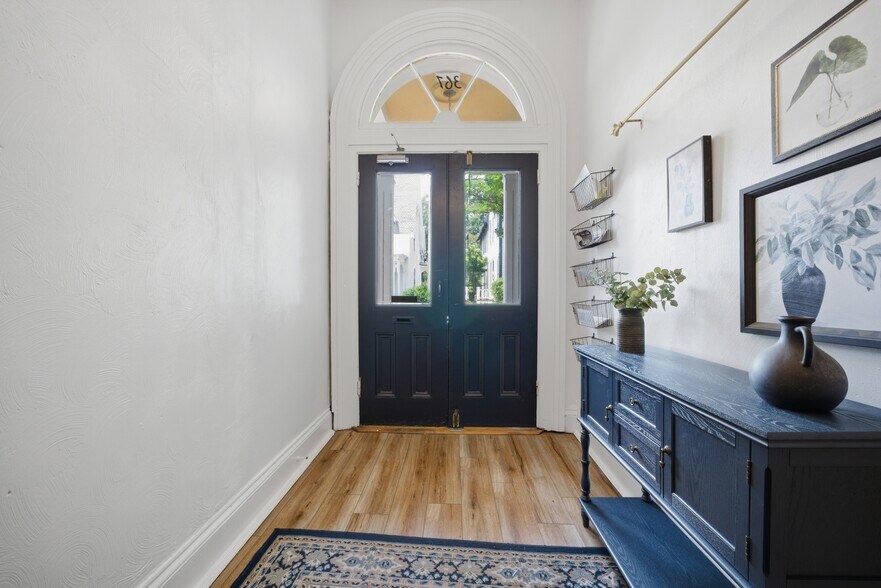 More Photos Of 367 Middle St, Portsmouth Apartments For Sale