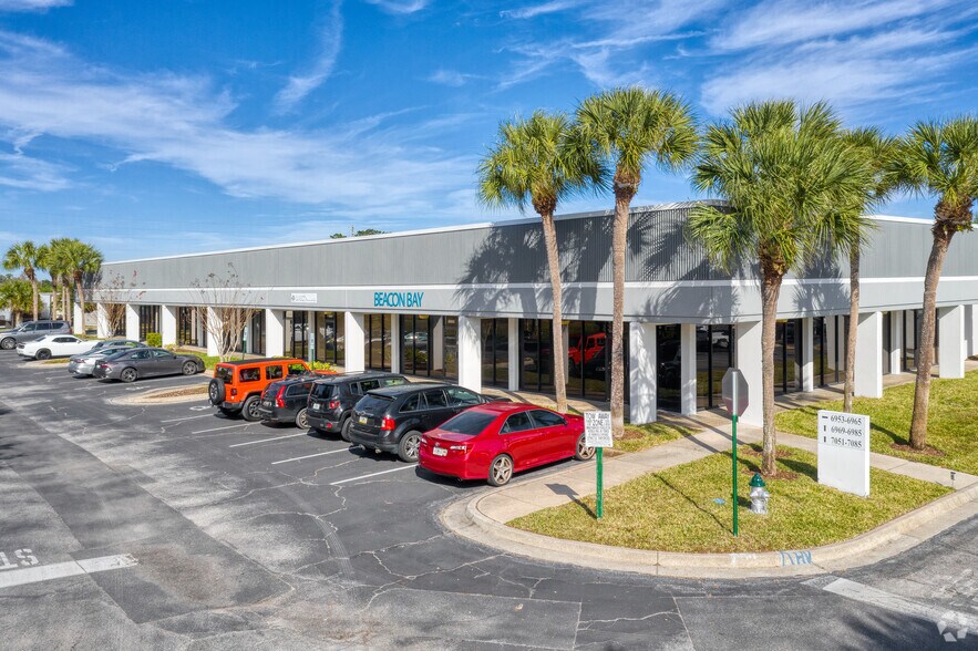 More Photos Of 6903-6947 University Blvd, Winter Park Unknown For Lease