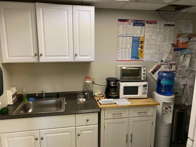 More Photos Of 400 Mason Rd, Fairport Warehouse For Sale