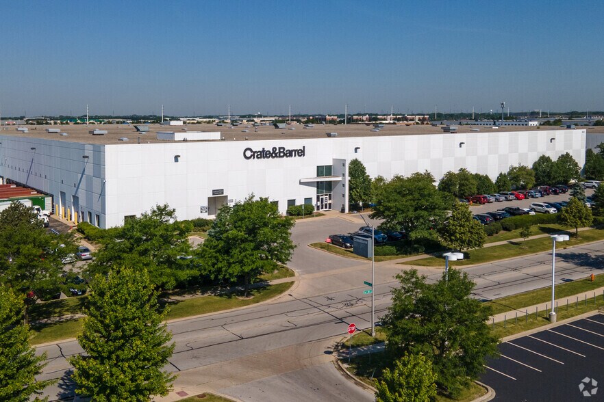 Primary Photo Of 443 Fort Hill Dr, Naperville Warehouse For Lease