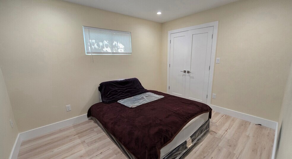 More Photos Of , Houston Multifamily For Sale