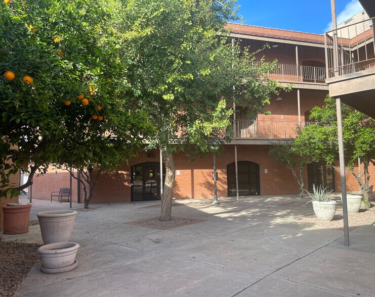 More Photos Of 2701 N 16th St, Phoenix Medical For Sale