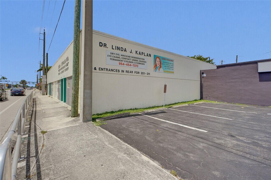 More Photos Of 201-211 E Hallandale Beach Blvd, Hallandale Beach Medical For Lease