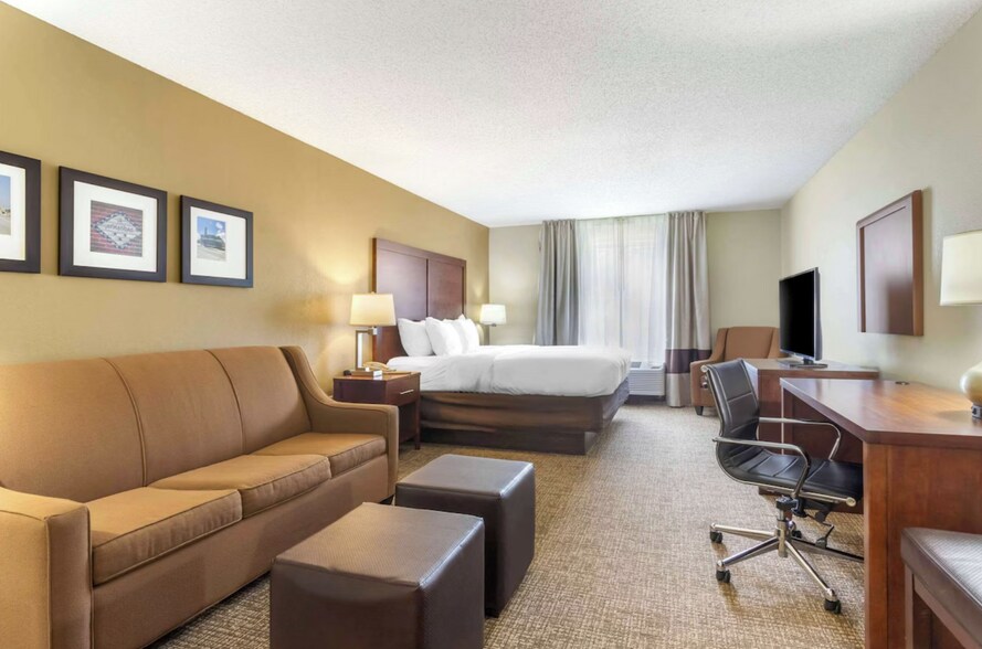 More Photos Of 1510 E Main St, Blytheville Hotel For Sale