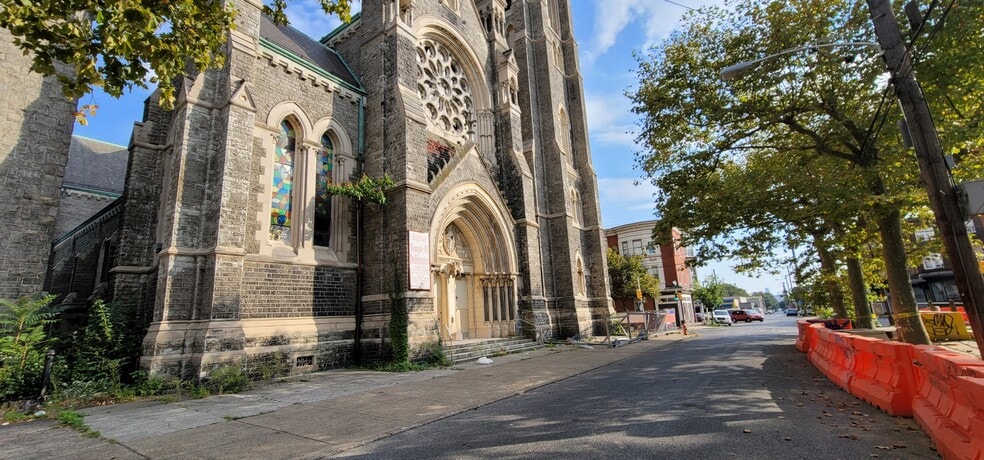 More Photos Of 2401-2425 N 8th St, Philadelphia Religious Facility For Sale