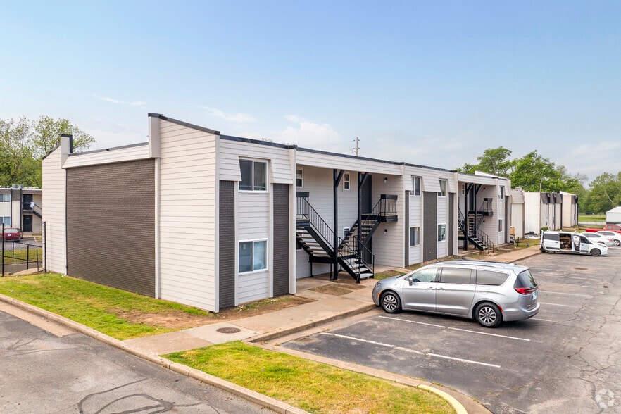 More Photos Of 11107 E Brady St, Tulsa Apartments For Sale