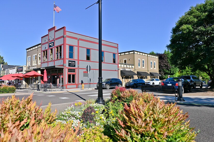 More Photos Of 1705-1717 Willamette Falls Dr, West Linn Storefront Retail Office For Lease