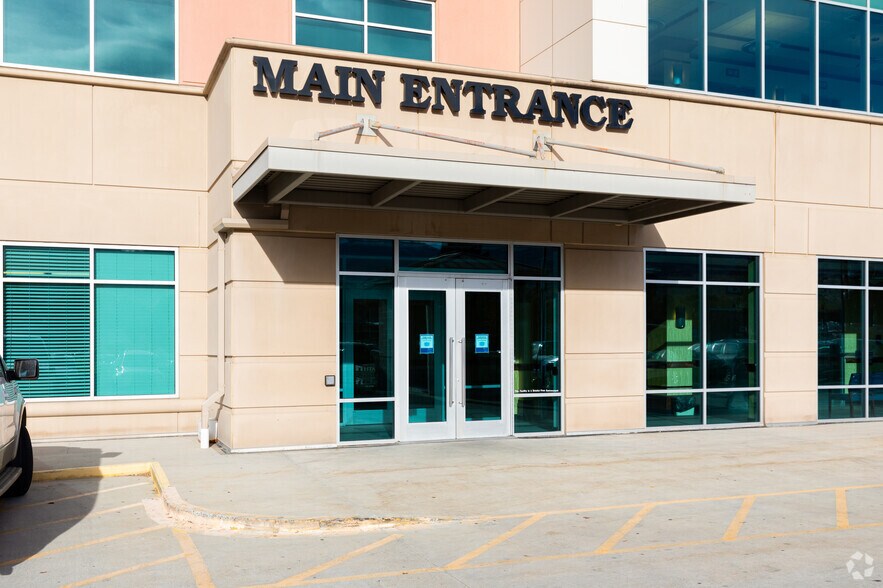 More Photos Of 1551 S Renaissance Towne Dr, Bountiful Medical For Lease