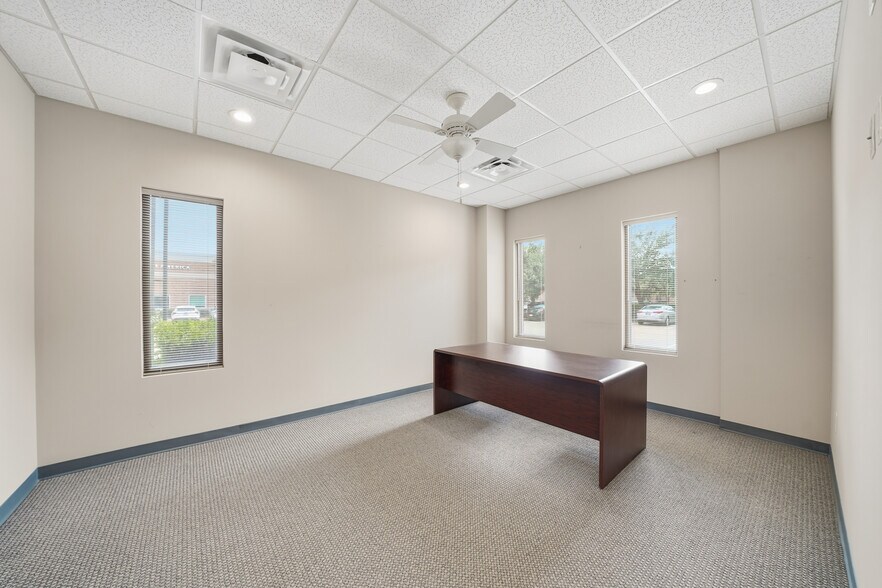 More Photos Of 1208 Highway 6, Sugar Land Medical For Lease