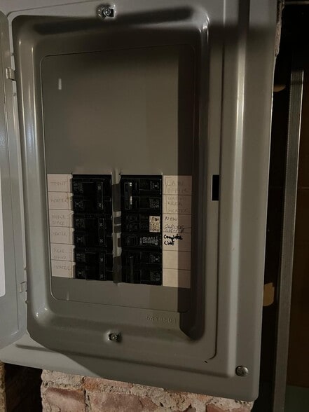 More Photos Of 572-574 Newark Ave, Jersey City Office For Sale