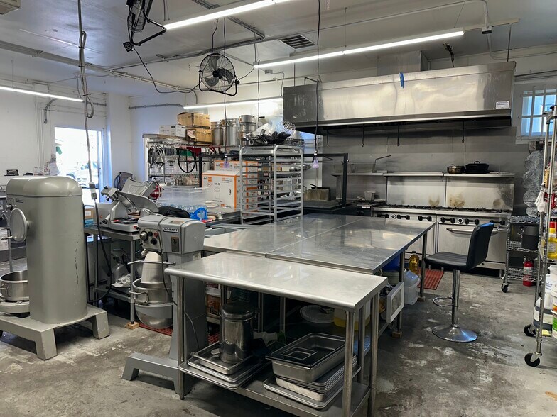 More Photos Of 1661 Alum Rock Ave, San Jose Apartments For Sale