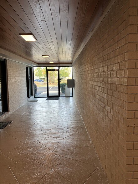 More Photos Of 8731 N Park Blvd, North Charleston Medical For Lease