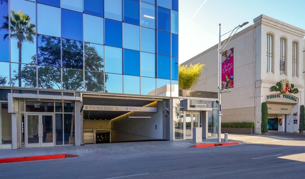 More Photos Of 9465 Wilshire Blvd, Beverly Hills Coworking Space