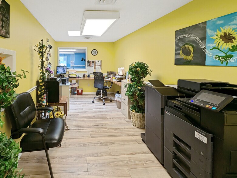 More Photos Of 250 Alhambra Ave, Frankfort Office Residential For Sale