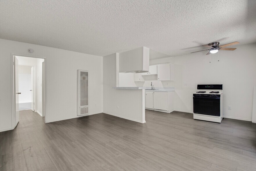 More Photos Of 14031 Cerise Ave, Hawthorne Apartments For Sale