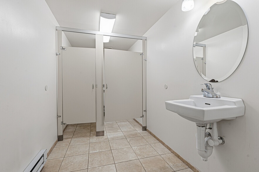 More Photos Of 851 Annapolis Rd, Gambrills Office For Sale