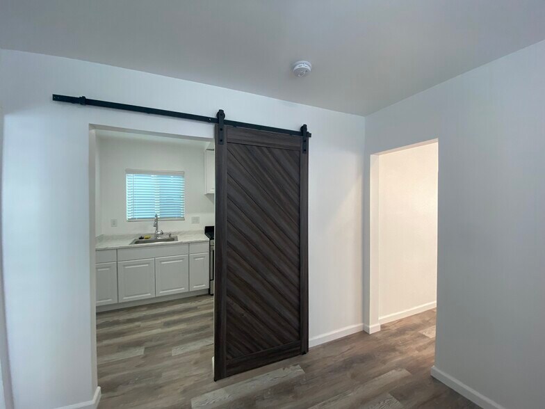 More Photos Of 748 Washington Blvd, Marina del Rey Office Residential For Lease