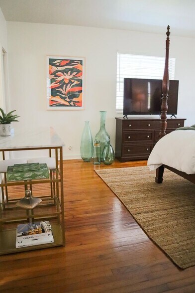 More Photos Of 172 N County Rd, Palm Beach Apartments For Sale