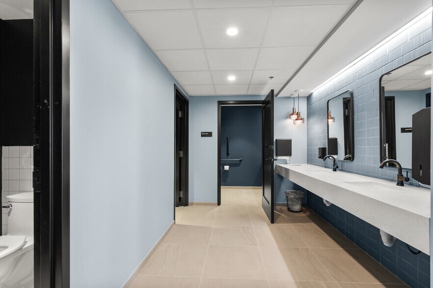 More Photos Of 23-25 S 13th St, Richmond Office For Sale