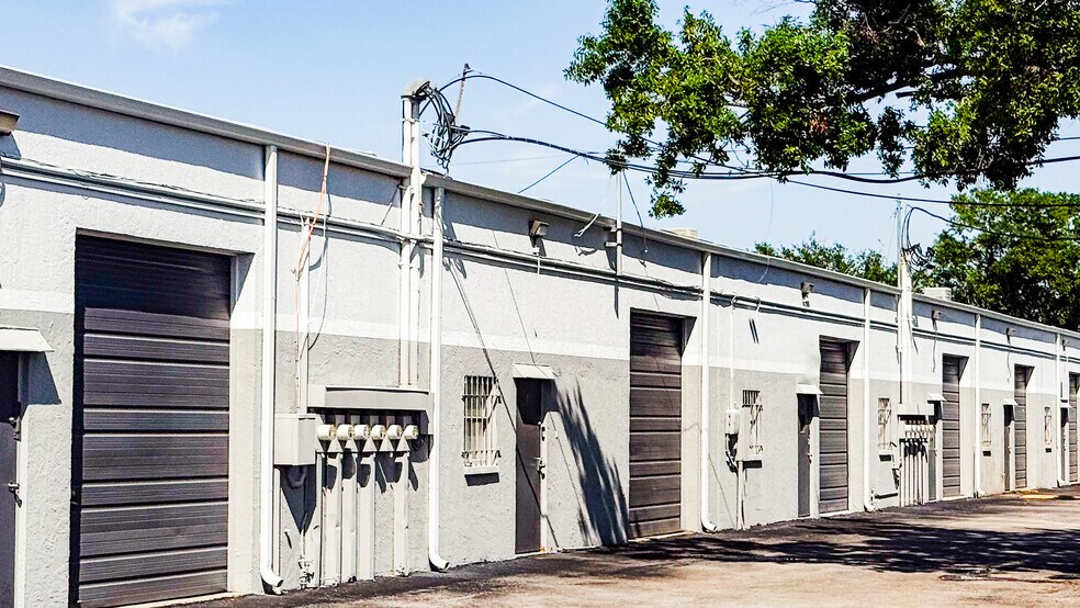 More Photos Of 14605 49th St N, Clearwater Light Distribution For Lease