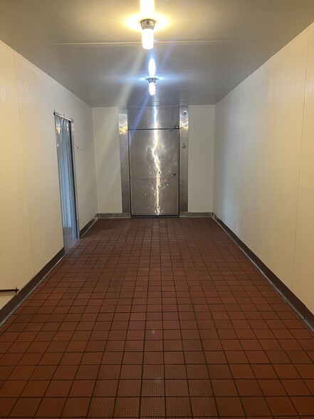 More Photos Of 4625 Ming Ave, Bakersfield Restaurant For Lease