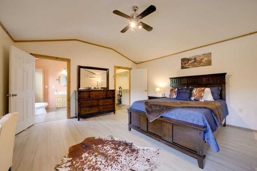 More Photos Of 104 Circle Rd, Newport Manufactured Housing Mobile Home Park For Sale