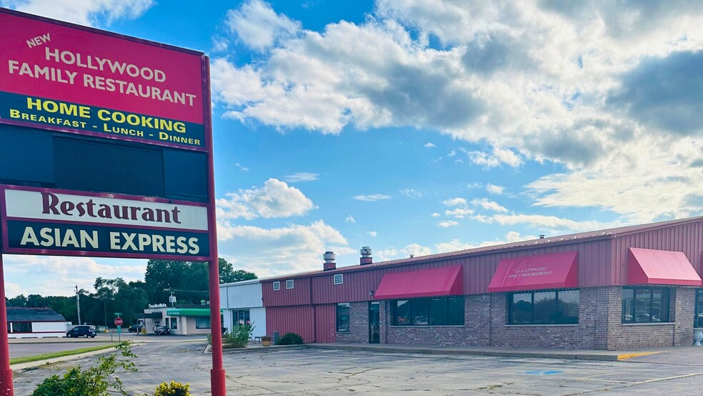 More Photos Of 2812 New Pinery Rd, Portage Freestanding For Sale