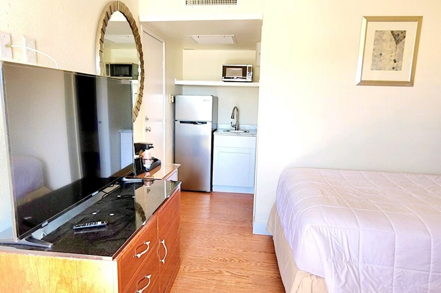 More Photos Of 921 N Bisbee Ave, Willcox Hospitality For Sale