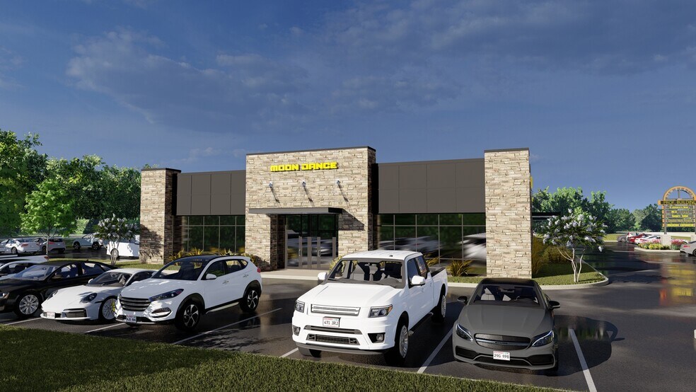 More Photos Of 21477 W Greenfield Ave, New Berlin Storefront Retail Office For Lease